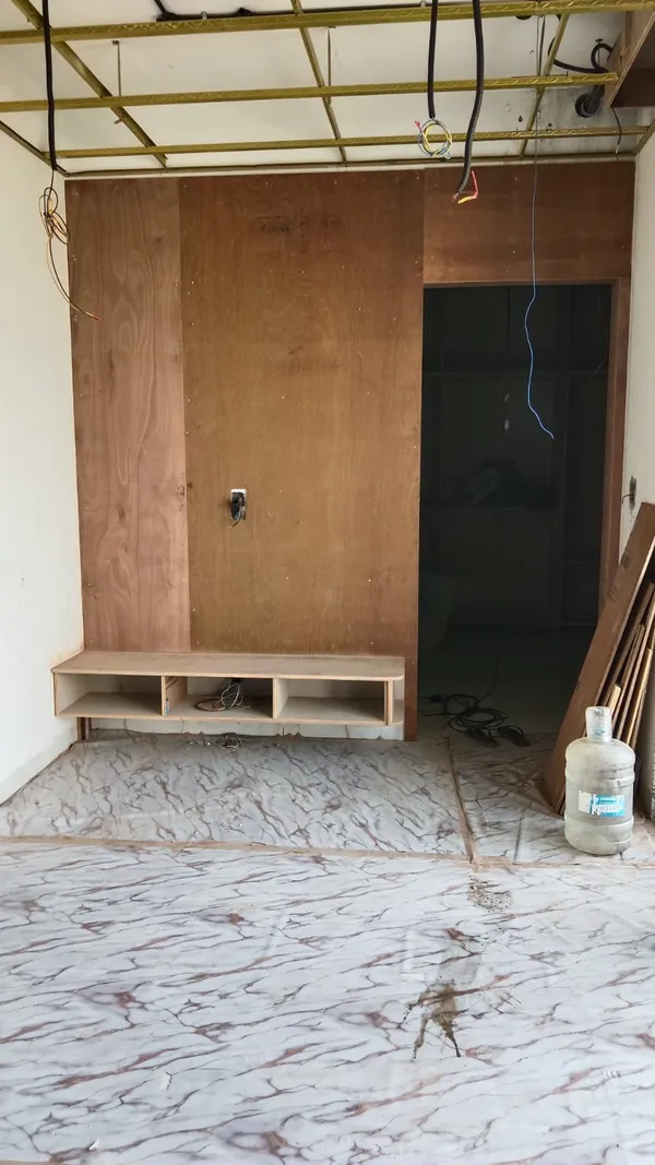 BWP marine-grade plywood wall panelling sheets assembled with precision vertical expansion joints
